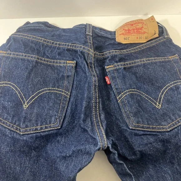 Vintage Levi's 501  Jeans 30x30 Dark Wash Button Fly 2003 - Picture 16 of 16